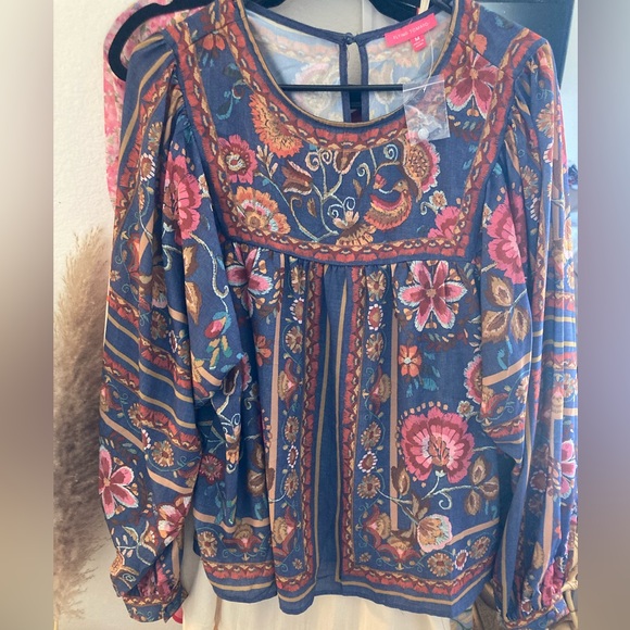 Flying Tomato Puff Sleeve Blouse in Blue and Pink - Picture 4 of 8